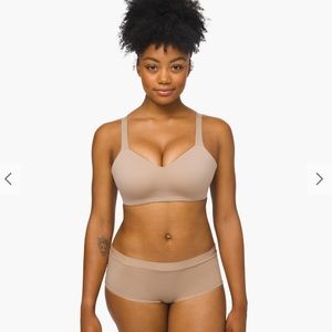 Lululemon Hold True Sports Bra 36B